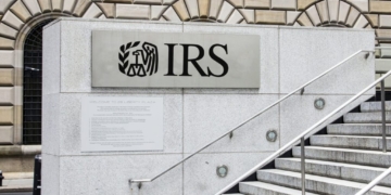 IRS Memo Reveals Abrupt End To Clinton Foundation Probe In 2019