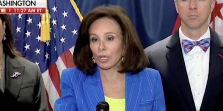 Jeanine Pirro Pressed About Whether She Supports Trump’s Call To Federalize DC