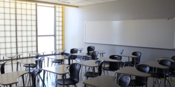 SHERI FEW: The AI Threat To Critical Thinking In Our Classrooms