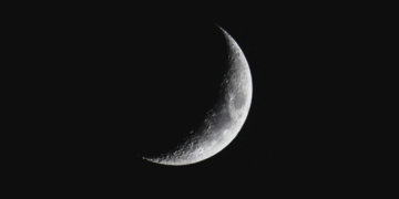 Trump Admin Reportedly Gunning To Build Lunar Nuclear Reactor