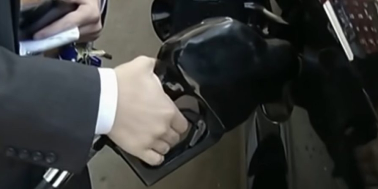 Your Labor Day Road Trip Will Be Cheapest At Pump In Years Under Trump