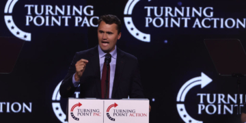 Dems Leaders Expected to Support Resolution Honoring Kirk