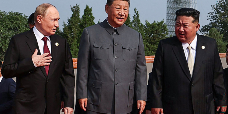 Trump Fires Off at Xi, Putin, Kim as Leaders Attend Parade Together