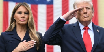 First Lady Honors Kirk, Family With Words of Condolence