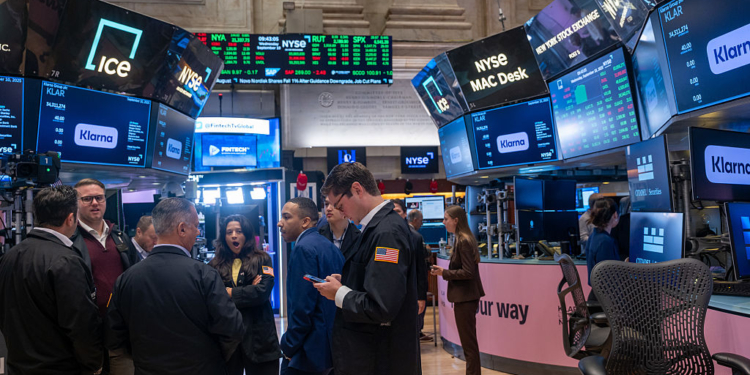 Wall Street Hits New Records as Rate Cut Expectations Surge — ‘Labor Market Is Still the Main Story’