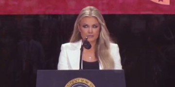 Charlie Kirk’s Widow Says She Forgives Her Husband’s Assassin During Memorial