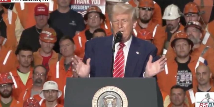 Federal Workers Flock Back To Office In Droves After Trump’s Order Respecting ‘Taxpayers Who Pay Their Salaries’