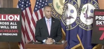 Hakeem Jeffries Somehow Finds A Way To Make Charlotte Stabbing About January 6