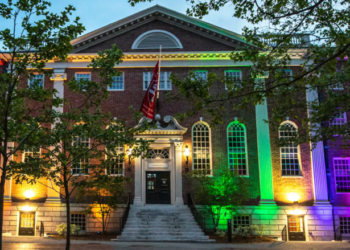 Harvard Students Hold ‘Funeral’ For Closing LGBTQ Office: ‘Rainbow Flag At Half-Mast’