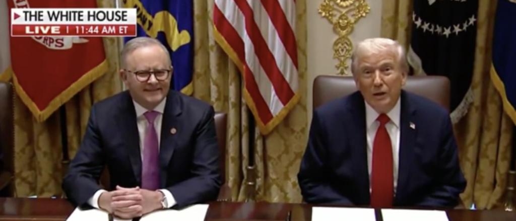 ‘400 Years Old’: Trump Scolds Cameraman Over Priceless White House Decor