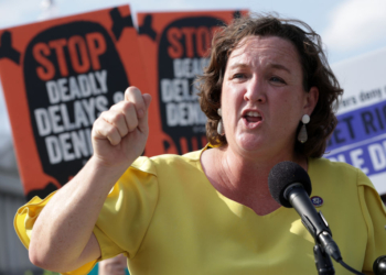 Katie Porter Blasted by Conservatives After Ending Testy Interview Over Reporter’s Follow-Up Questions