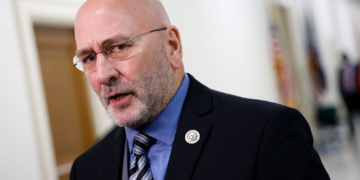 GOP Rep Tells SNAP Recipients to ‘Stop Smoking Crack’