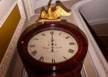 Fed Government Shuts Down as GOP, Dems Reach Impasse