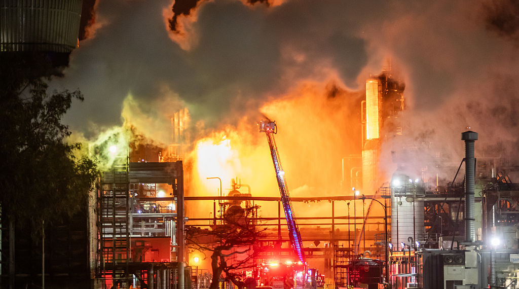Massive Fire Erupts at Chevron Refinery Near Los Angeles, Sending Flames into the Sky