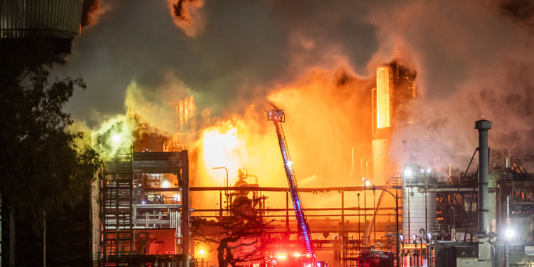 Massive Fire Erupts at Chevron Refinery Near Los Angeles, Sending Flames into the Sky