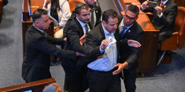 2 Knesset Members Ejected as Trump Delivers Speech in Israel