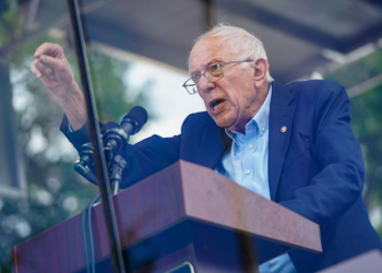 Bernie Sanders: Musk, Zuckerberg, Bezos ‘Hijacked’ US Economy 