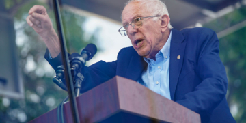 Bernie Sanders: Musk, Zuckerberg, Bezos ‘Hijacked’ US Economy 