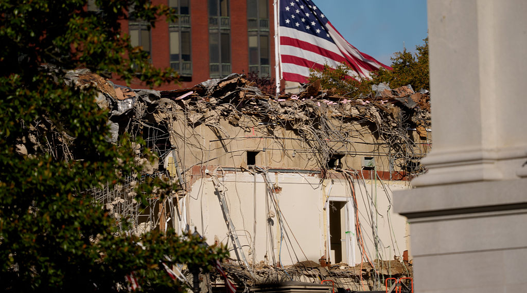 Eric Trump Calls WH Ballroom ‘Most Incredible Gift’