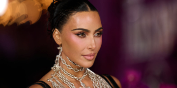 Kim Kardashian Reveals Being Diagnosed With ‘a Little Aneurysm’