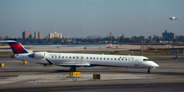 LaGuardia Airport Sees Jet Collision, One Hurt