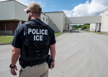 Chicago Area Judge Rules ICE Agents Can Be Arrested