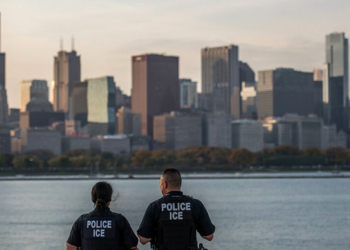 Chicago Mayor Declares ‘ICE Free’ Zones As Trump Admin Cracks Down On Sanctuary City