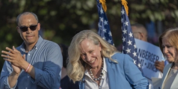 Democrat AG Candidate Reportedly Said He’d Put Two Bullets In Republican State Rep’s Head, ‘Piss On’ His Grave