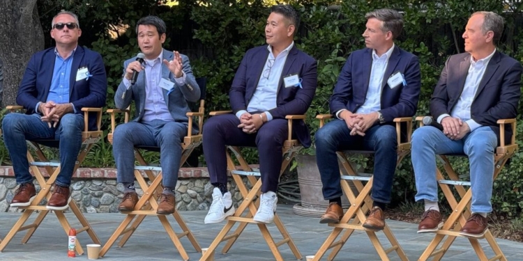 Democrat Asks GOP With Straight Face To Open Government Despite Voting To Force Shutdown