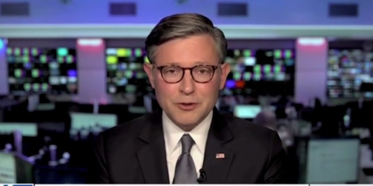 EXCLUSIVE: Mike Johnson Says Hakeem Jeffries Is ‘Terrified’ As ‘Marxists’ Jockey For More Power In Democratic Party