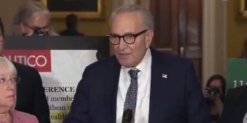 Far-Left Groups Push Waffling Democrats To Keep Government Shut Down For Leverage