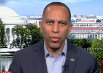 Hakeem Jeffries Squirms When Asked If He Will Withhold Paycheck During Shutdown