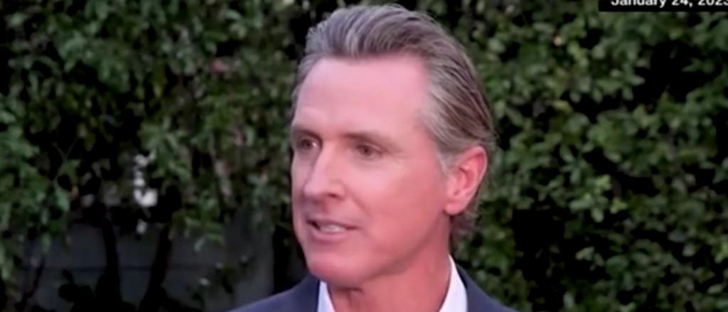 Newsom Vetoes Raise For Firefighters As LA Blaze Recovery Remains Frozen
