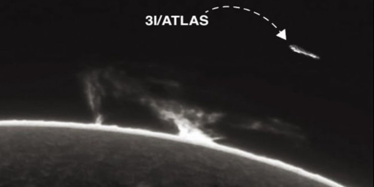 Harvard Astrophysicist Suggests Interstellar Object May Be Powered by Alien ‘Engine’