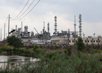 Democrat-Led States Wrestle With Green Goals While Suing Fossil Fuel Giants