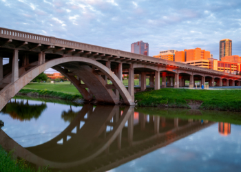Texas Father Missing After Trying to Save Two Teens Who Drowned in River