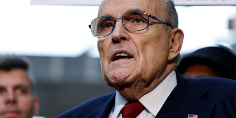 Trump Pardons Giuliani, Others Charged in 2020 Election Interference 