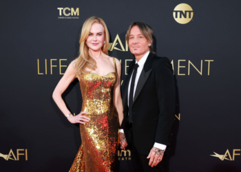 Nicole Kidman Opens Up After Split: ‘I’m Hanging In There’