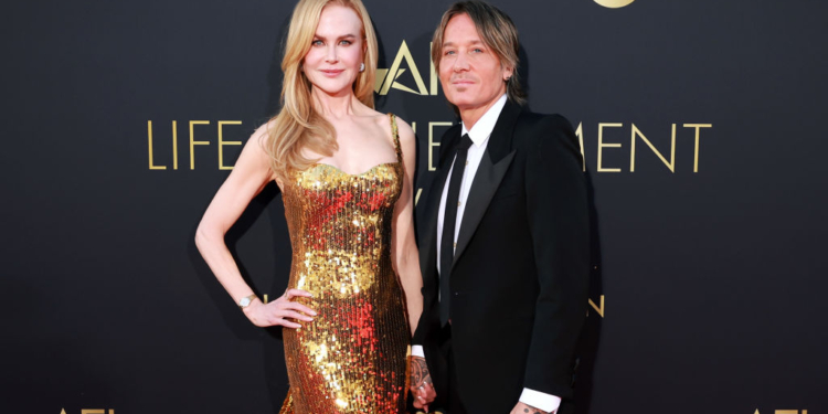 Nicole Kidman Opens Up After Split: ‘I’m Hanging In There’