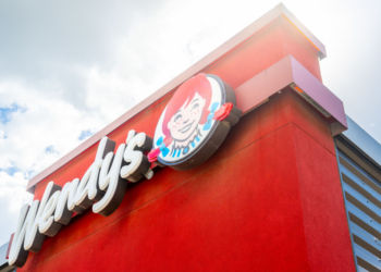 Wendy’s to Close Hundreds of U.S. Restaurants to Boost Profits