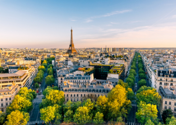 France Arrests Pro-Russia Group Suspected of Spying for Moscow