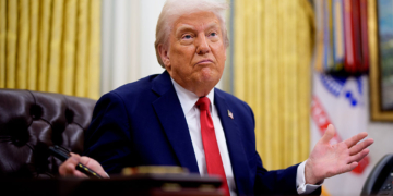 Trump Fires Back at Michelle Obama Over White House Renovation