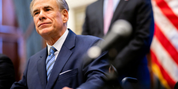 Federal Court Halts Texas Map, Citing Racial Gerrymandering