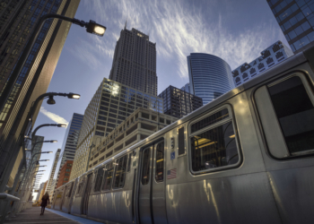 Police Hunt Knife-Wielding Suspect After Random Stabbing on Chicago Train Platform