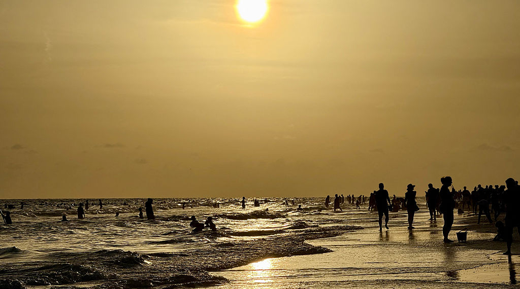 Iowa Dem’s Populist Working Class Image Collides With Lavish Real Estate and Investments