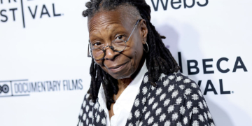 Whoopi Goldberg Claims Dems ‘Threw in the Towel’ by Voting to End Shutdown 