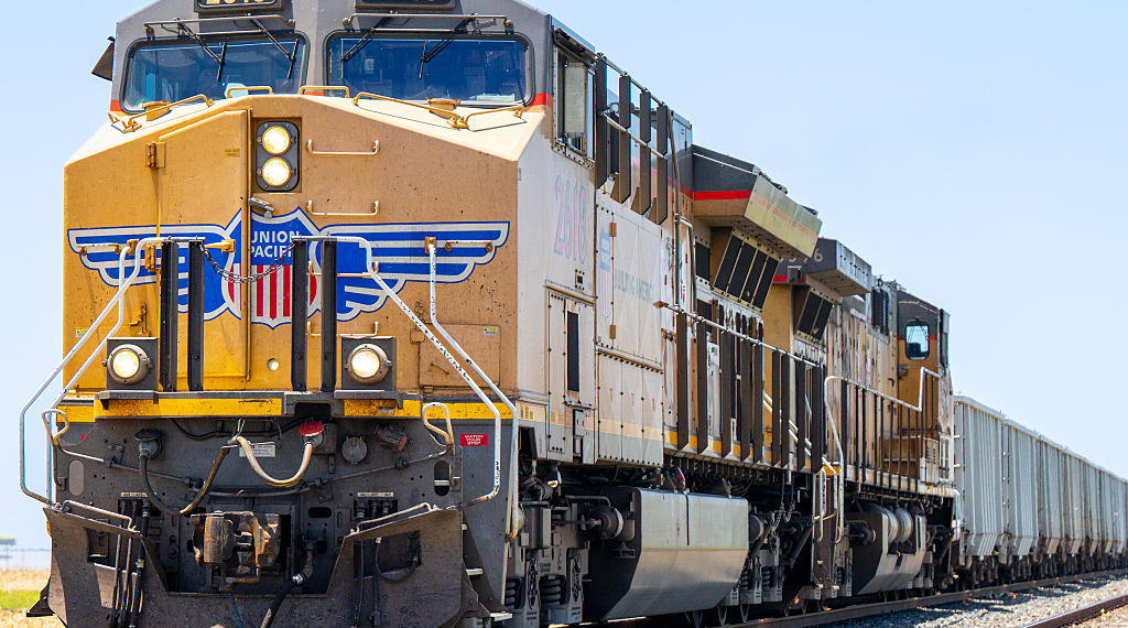 Rail Giants Advance $85B Bid to Build First Coast-to-Coast Network