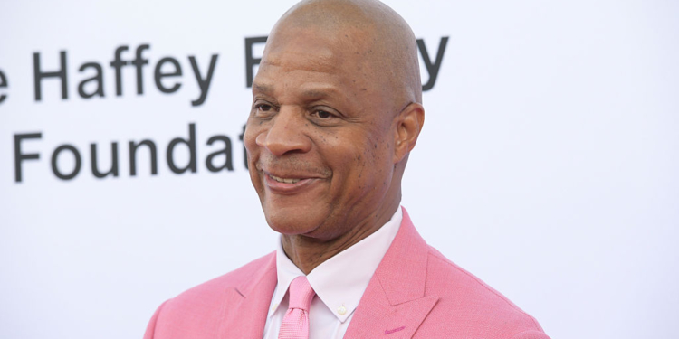 Breaking: Trump Pardons Former MLB Star Darryl Strawberry