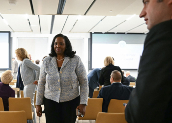 Fed Governor Lisa Cook Rejects Mortgage Fraud Claims Amid Political Fallout