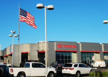 Record Car Prices Leave Buyers Reeling as Costs Keep Climbing